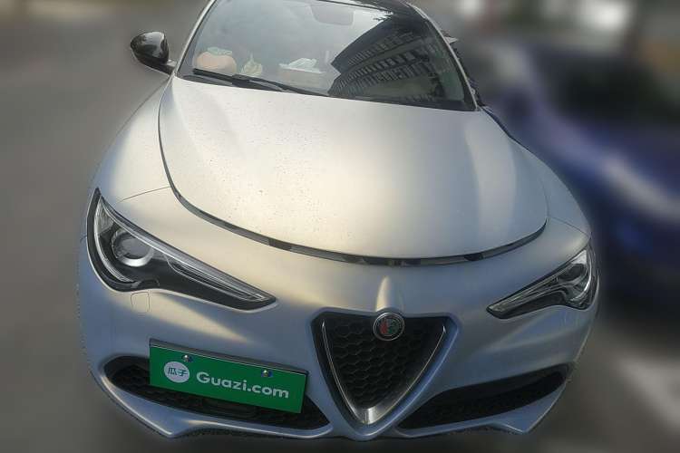 Used Alfa Romeo Stelvio 2017 2.0T 200HP Elite Edition Front