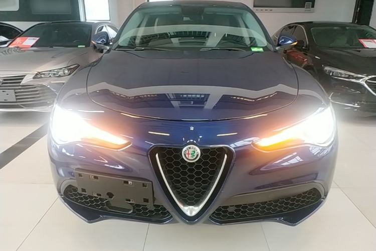 Used Alfa Romeo Stelvio 2017 2.0T 200HP Elite Edition Front