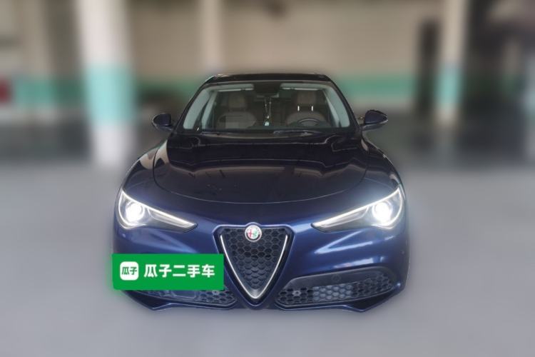 Used Alfa Romeo Stelvio 2017 2.0T 200HP Elite Edition Front