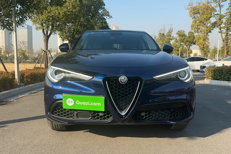 Used Alfa Romeo Stelvio 2017 2.0T 200HP Elite Edition Front