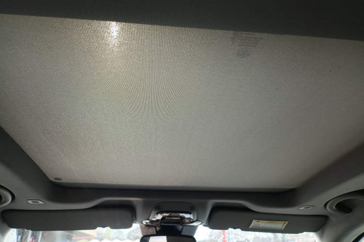 Used Alfa Romeo Stelvio 2017 2.0T 200HP Luxury Edition Headliner