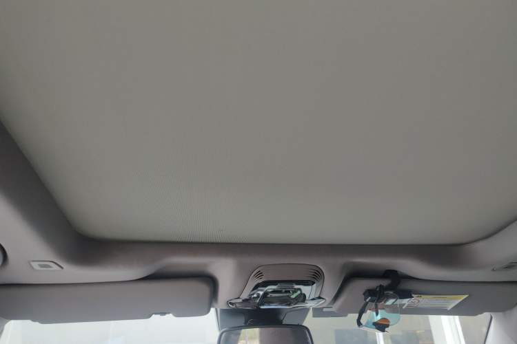 Used Alfa Romeo Stelvio 2017 2.0T 200HP Elite Edition Headliner
