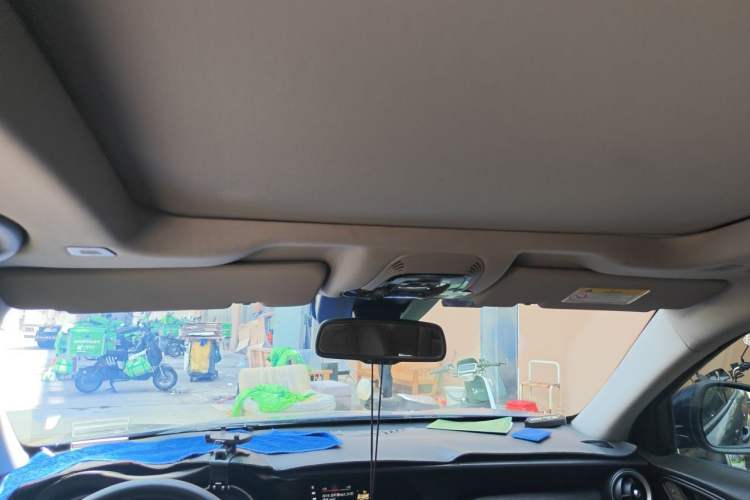 Used Alfa Romeo Stelvio 2017 2.0T 200HP Elite Edition Headliner