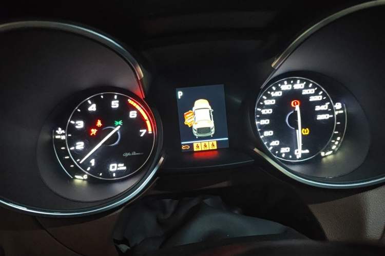 Used Alfa Romeo Stelvio 2017 2.0T 200HP Elite Edition Instrument Cluster