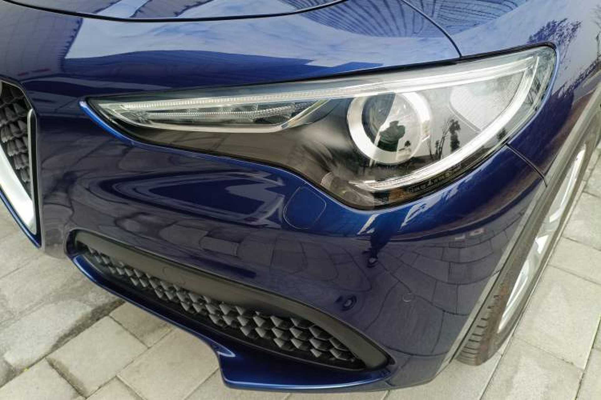 Used Alfa Romeo Stelvio 2017 2.0T 200HP Luxury Edition Left Front Headlight