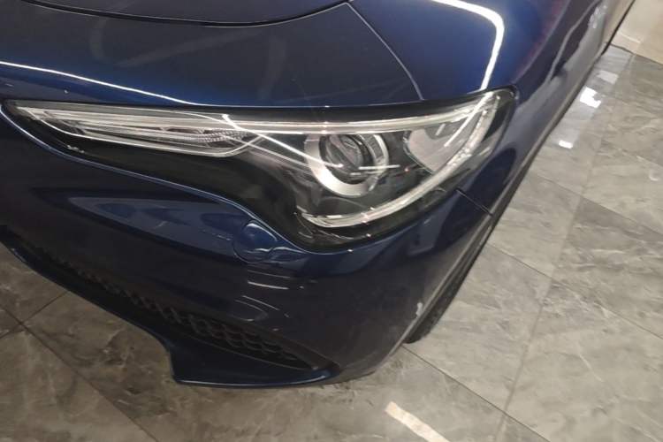 Used Alfa Romeo Stelvio 2017 2.0T 200HP Elite Edition Left Front Headlight