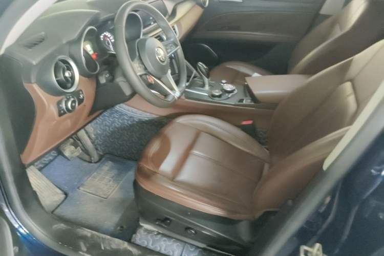 Used Alfa Romeo Stelvio 2017 2.0T 200HP Elite Edition Left Front Seat