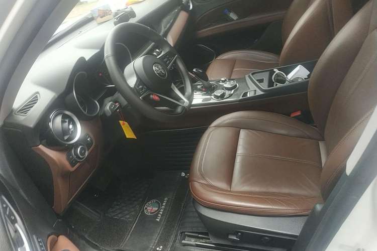Used Alfa Romeo Stelvio 2017 2.0T 200HP Elite Edition Left Front Seat