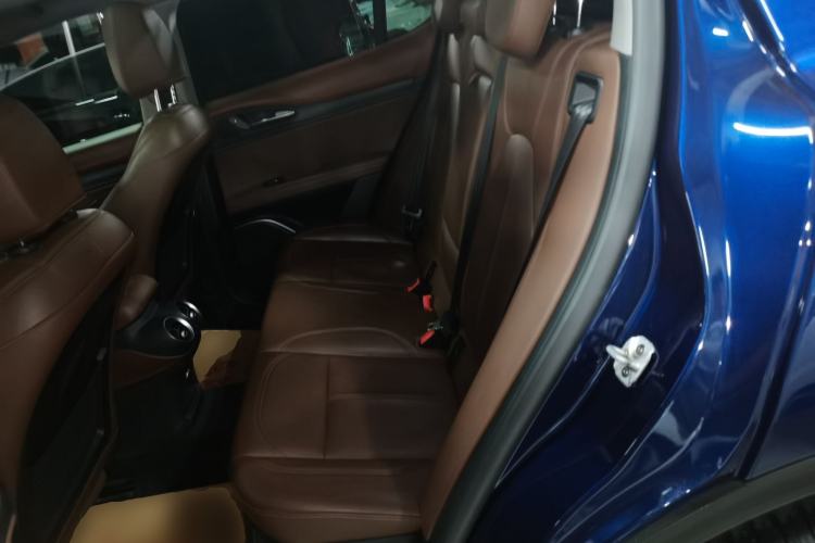Used Alfa Romeo Stelvio 2017 2.0T 200HP Elite Edition Left Rear Seat