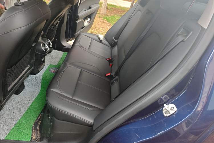 Used Alfa Romeo Stelvio 2017 2.0T 200HP Elite Edition Left Rear Seat