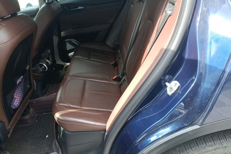 Used Alfa Romeo Stelvio 2017 2.0T 200HP Luxury Edition Left Rear Seat
