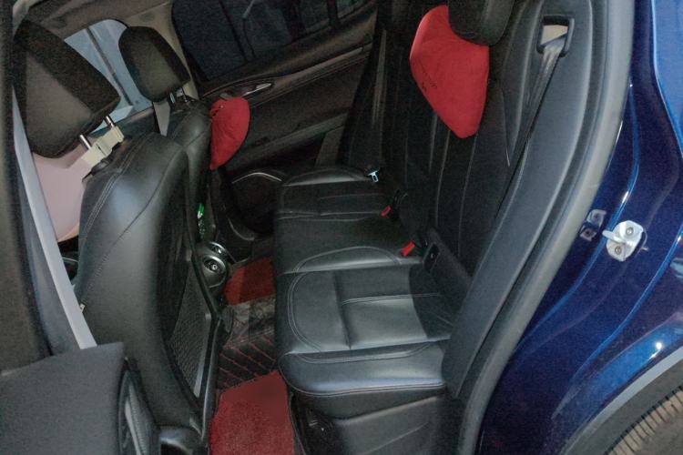 Used Alfa Romeo Stelvio 2017 2.0T 200HP Elite Edition Left Rear Seat