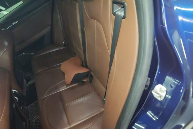Used Alfa Romeo Stelvio 2017 2.0T 200HP Elite Edition Left Rear Seat