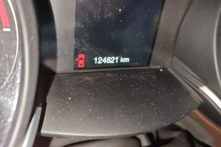 Used Alfa Romeo Stelvio 2017 2.0T 200HP Elite Edition Odometer Close Up