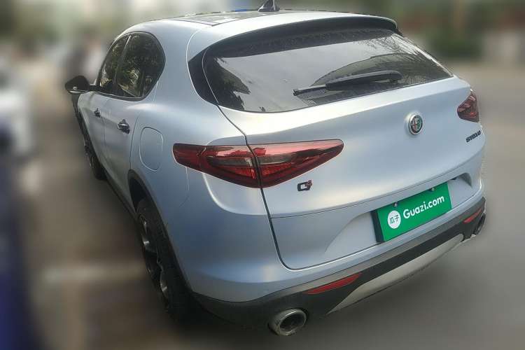 Used Alfa Romeo Stelvio 2017 2.0T 200HP Elite Edition Rear Left 45 Deg