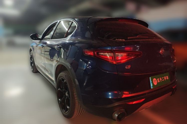 Used Alfa Romeo Stelvio 2017 2.0T 200HP Elite Edition Rear Left 45 Deg