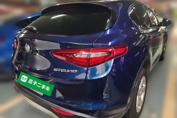 Used Alfa Romeo Stelvio 2017 2.0T 200HP Elite Edition Rear Right 45 Deg