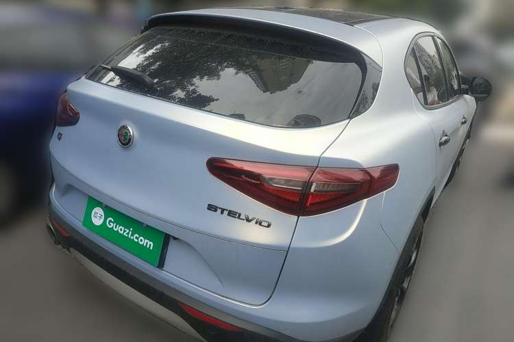 Used Alfa Romeo Stelvio 2017 2.0T 200HP Elite Edition Rear Right 45 Deg