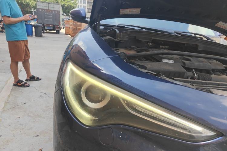Used Alfa Romeo Stelvio 2017 2.0T 200HP Elite Edition Right Front Headlight