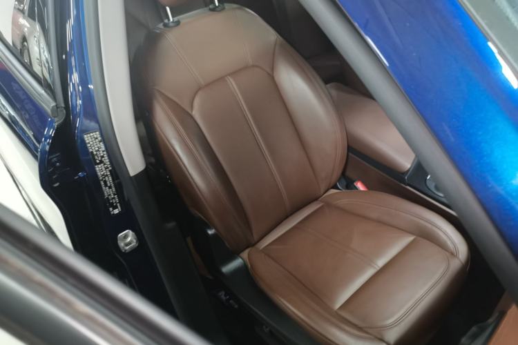 Used Alfa Romeo Stelvio 2017 2.0T 200HP Elite Edition Right Front Seat