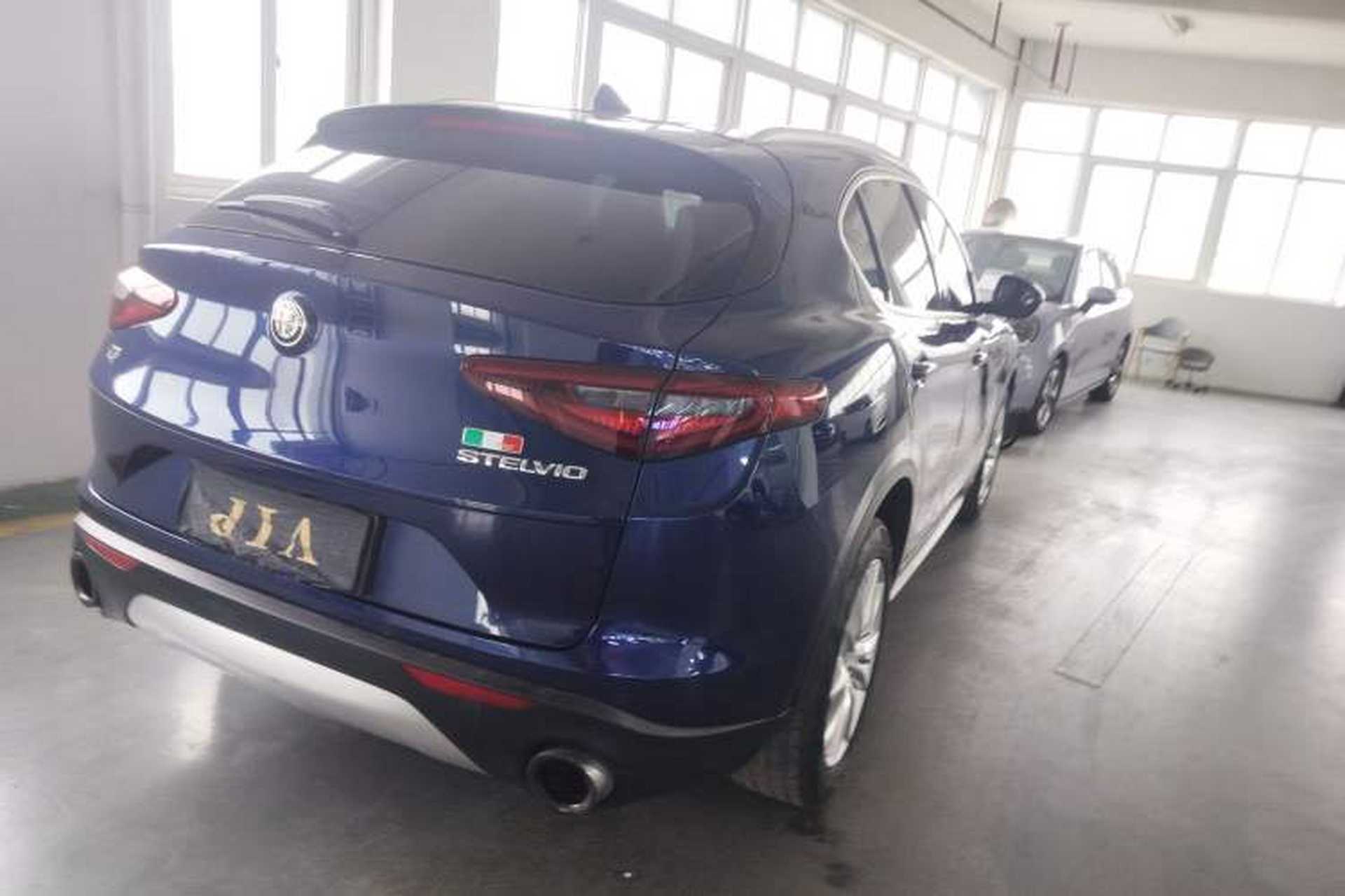 Used Alfa Romeo Stelvio 2017 2.0T 200HP Luxury Edition Right Rear Taillight