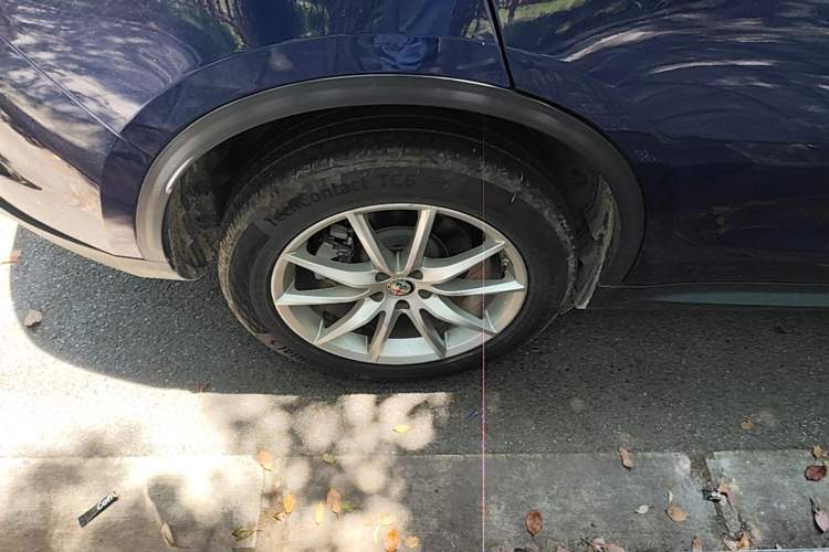 Used Alfa Romeo Stelvio 2017 2.0T 200HP Luxury Edition Right Rear Wheel Hub