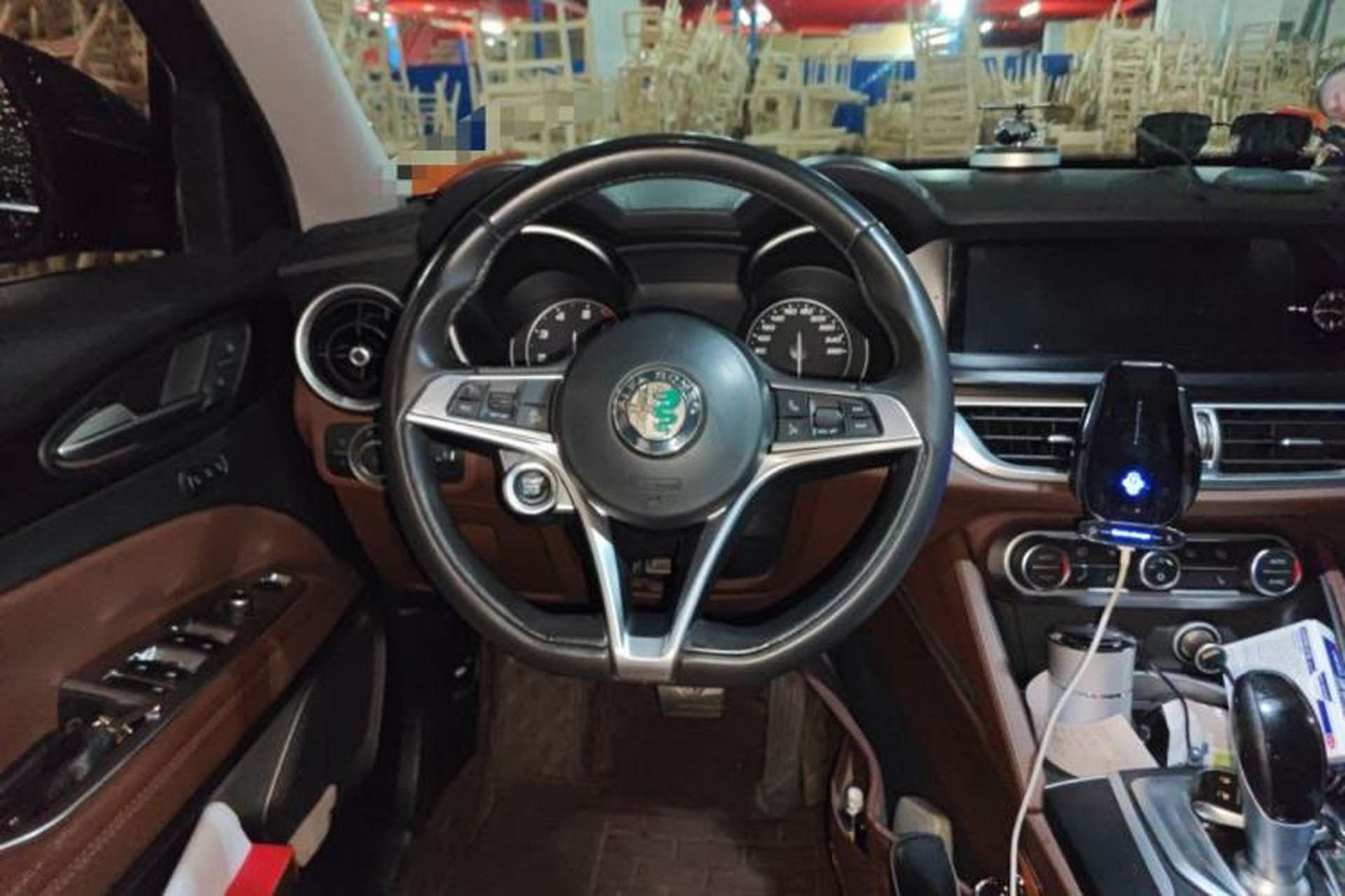 Used Alfa Romeo Stelvio 2017 2.0T 200HP Luxury Edition Steering Wheel