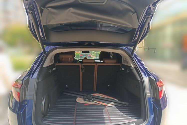 Used Alfa Romeo Stelvio 2017 2.0T 280HP Luxury Edition Trunk