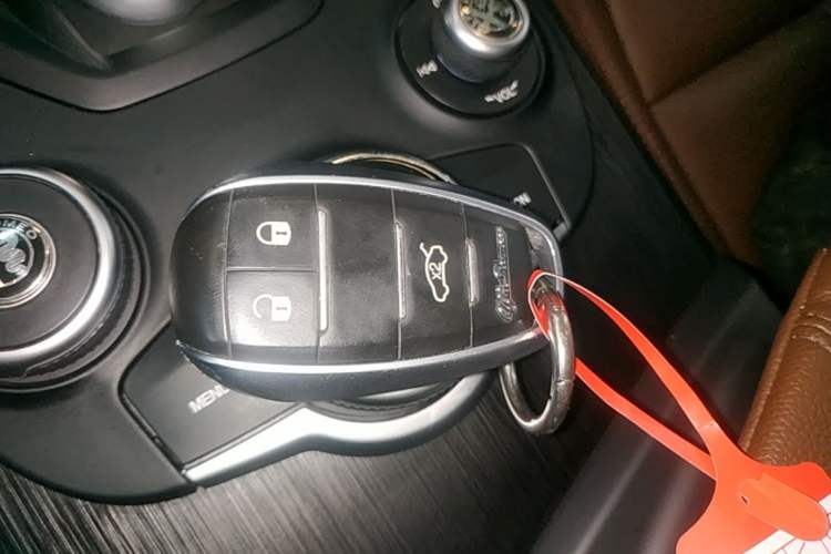 Used Alfa Romeo Stelvio 2017 2.0T 200HP Elite Edition Vehicle Key