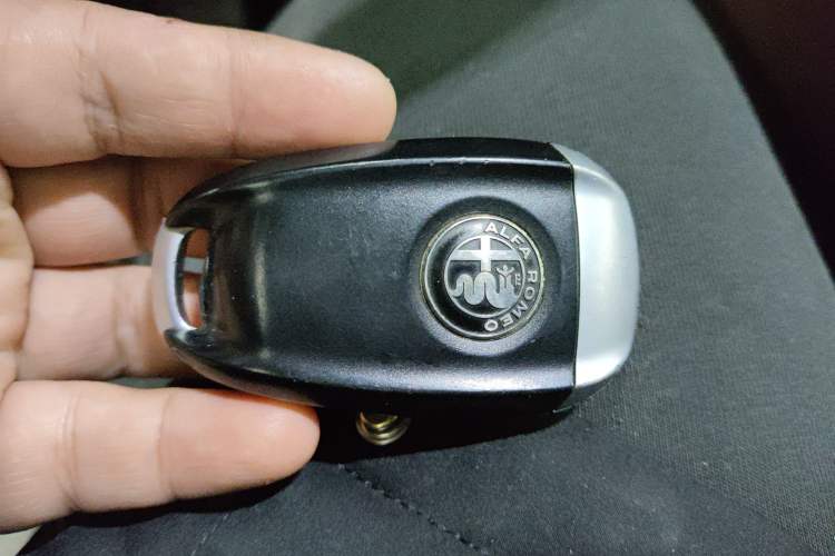 Used Alfa Romeo Stelvio 2017 2.0T 200HP Elite Edition Vehicle Key