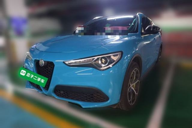 Alfa Romeo Stelvio 2017 2.0T 280HP Luxury Edition d’occasion