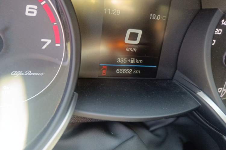 Used Alfa Romeo Stelvio 2017 2.0T 200HP Elite Edition Odometer Close Up