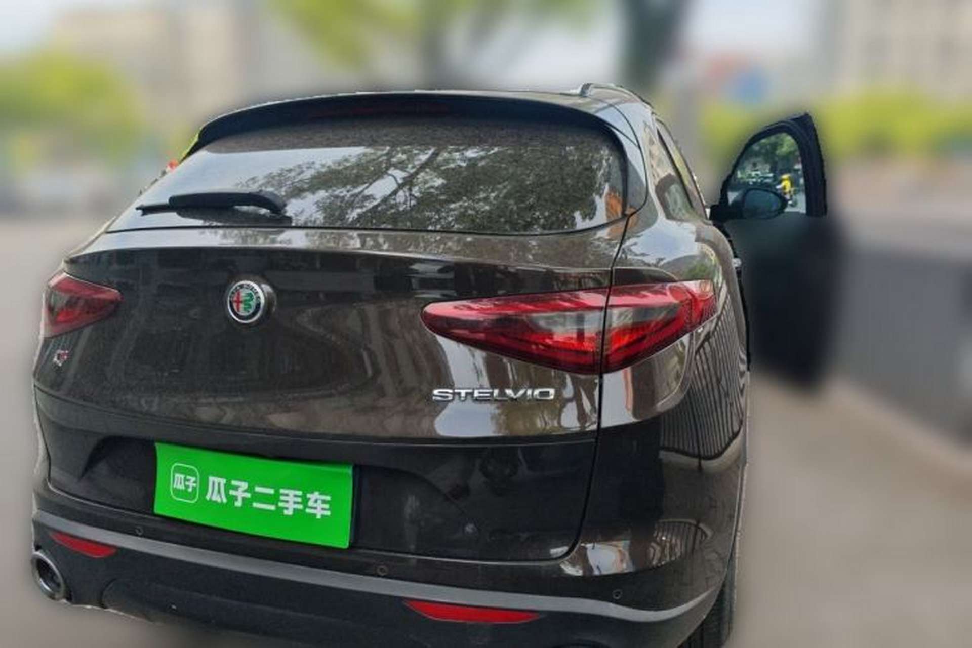 Used Alfa Romeo Stelvio 2017 2.0T 200HP Elite Edition Rear Right 45 Deg