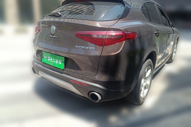 Used Alfa Romeo Stelvio 2017 2.0T 200HP Elite Edition Rear Right 45 Deg