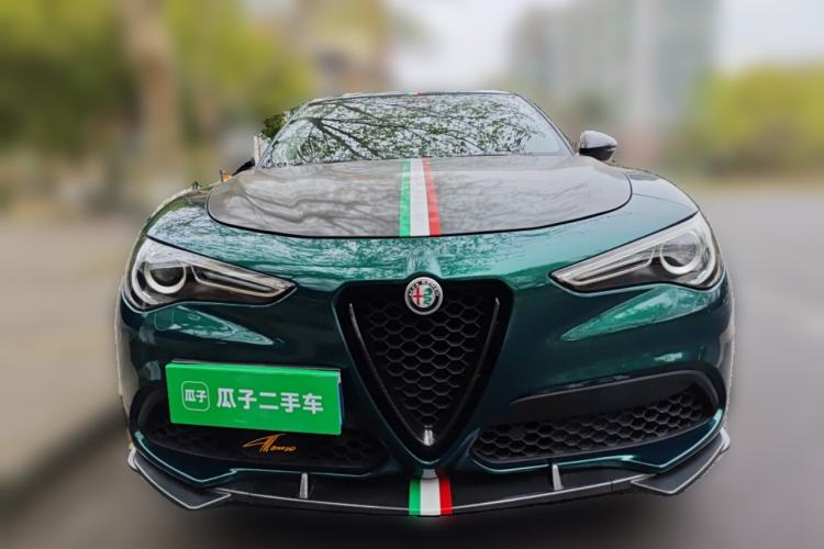 Used Alfa Romeo Stelvio 2017 2.0T 200HP Elite Edition Front
