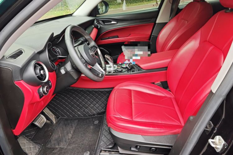 Used Alfa Romeo Stelvio 2017 2.0T 200HP Elite Edition Left Front Seat