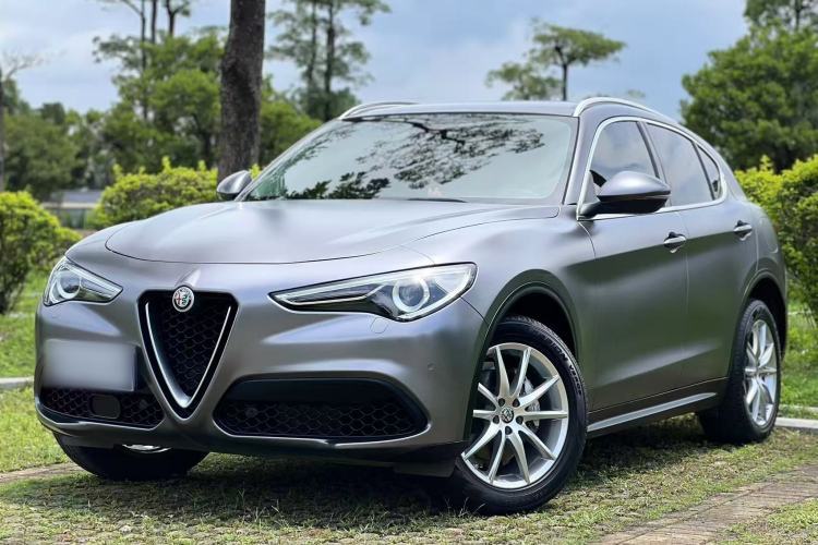 Used Alfa Romeo Stelvio 2017 2.0T 280HP Luxury Edition Guazi used car, China used car export, Used car for sale, Used cars, Cheapest cars for sale