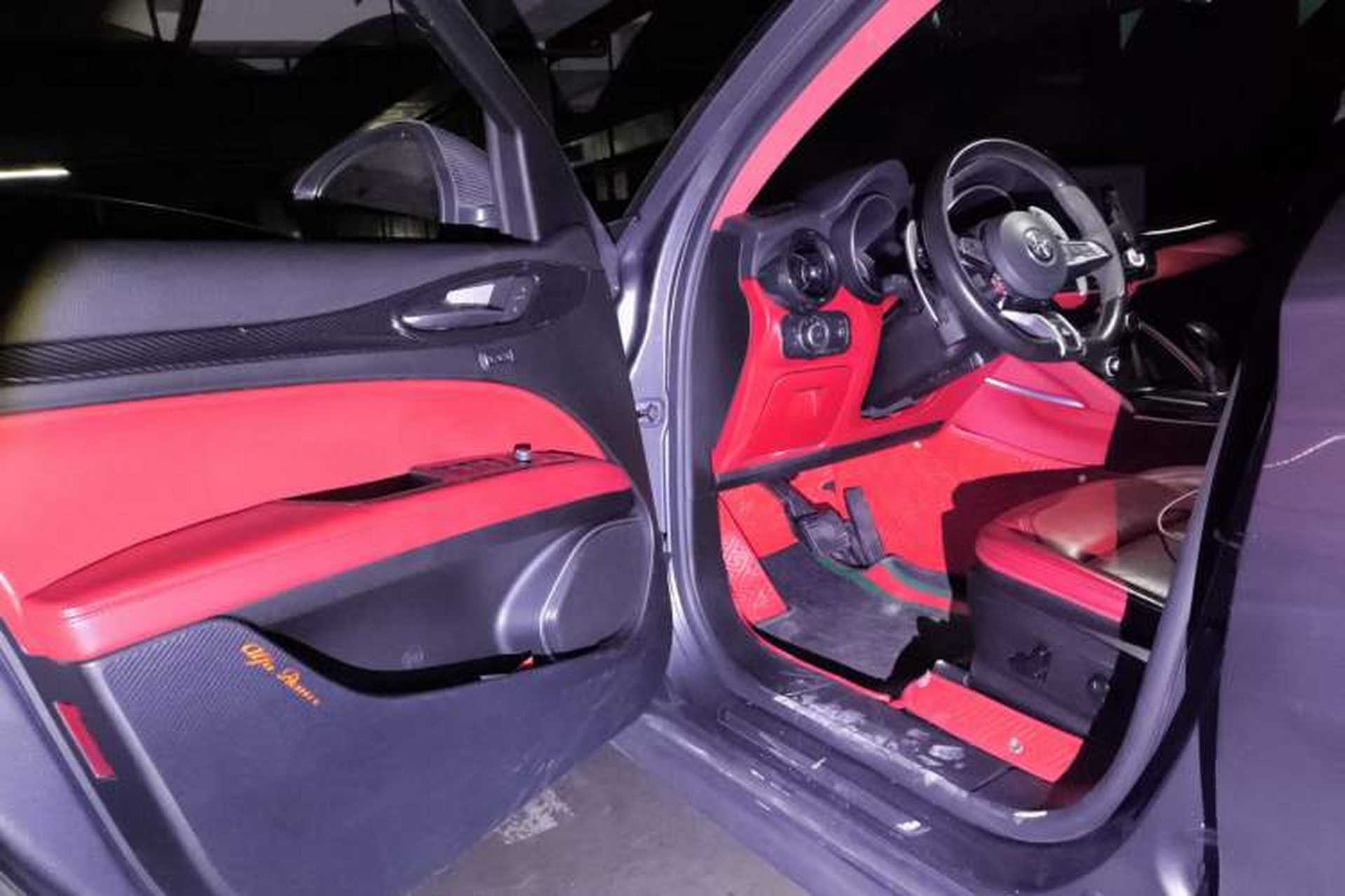 Used Alfa Romeo Stelvio 2017 2.0T 200HP Luxury Edition Driver Seat