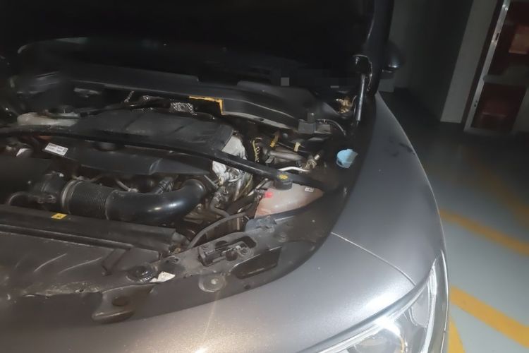 Used Alfa Romeo Stelvio 2017 2.0T 200HP Luxury Edition Engine Bay Left