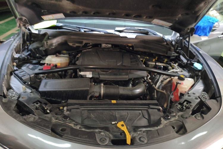 Used Alfa Romeo Stelvio 2017 2.0T 200HP Luxury Edition Engine Bay