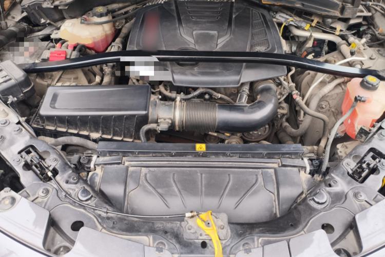 Used Alfa Romeo Stelvio 2017 2.0T 280HP Luxury Edition Engine Bay
