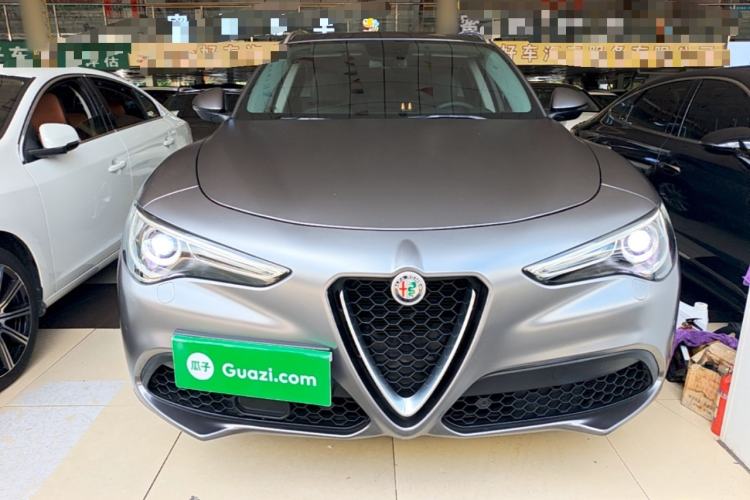 Used Alfa Romeo Stelvio 2017 2.0T 280HP Luxury Edition Front