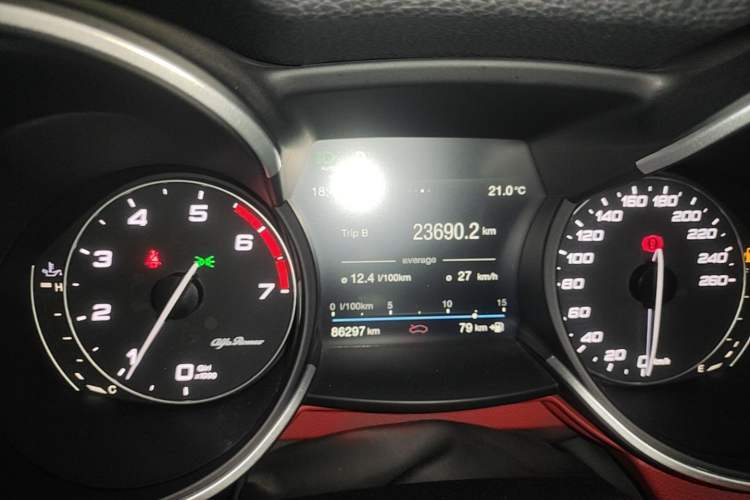 Used Alfa Romeo Stelvio 2017 2.0T 200HP Luxury Edition Instrument Cluster
