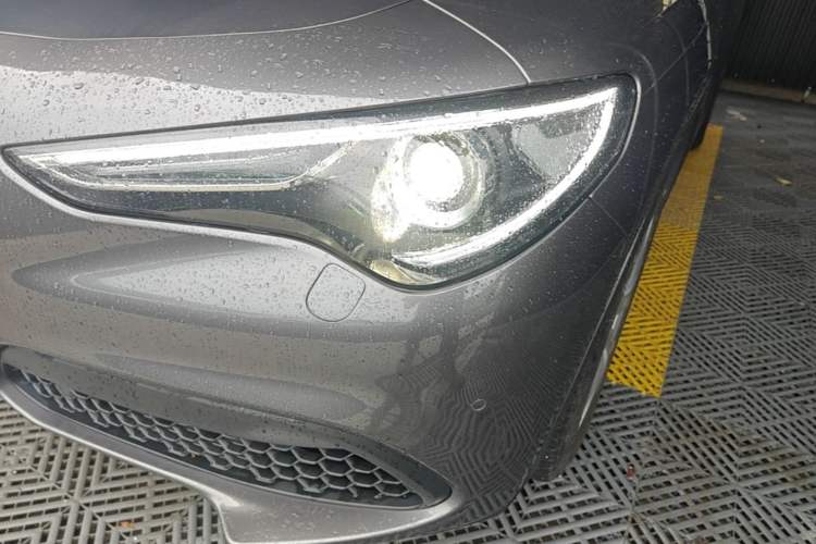 Used Alfa Romeo Stelvio 2017 2.0T 200HP Luxury Edition Left Front Headlight
