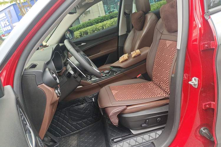 Used Alfa Romeo Stelvio 2017 2.0T 200HP Elite Edition Left Front Seat