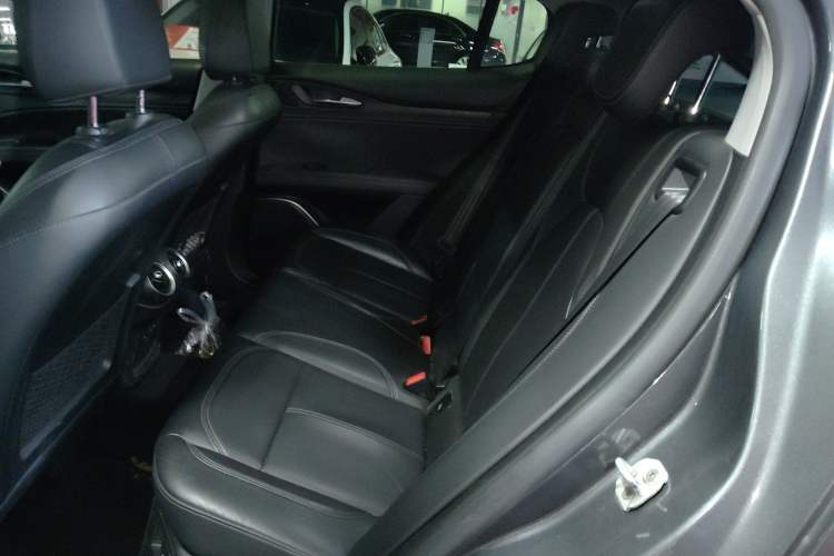Used Alfa Romeo Stelvio 2017 2.0T 200HP Elite Edition Left Rear Seat