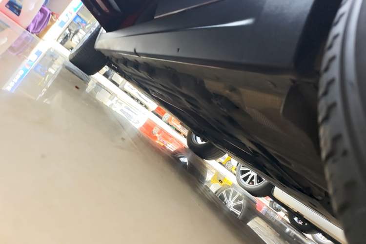 Used Alfa Romeo Stelvio 2017 2.0T 280HP Luxury Edition Left Side Sill