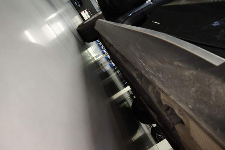Used Alfa Romeo Stelvio 2017 2.0T 200HP Elite Edition Left Side Sill