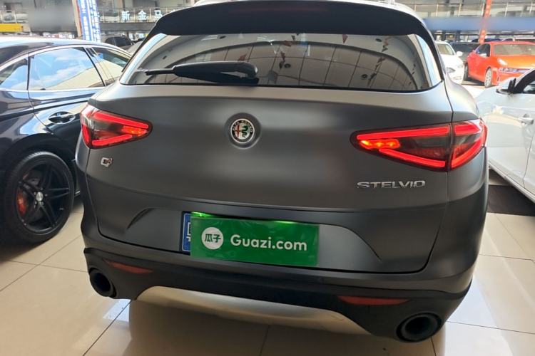 Used Alfa Romeo Stelvio 2017 2.0T 280HP Luxury Edition Rear