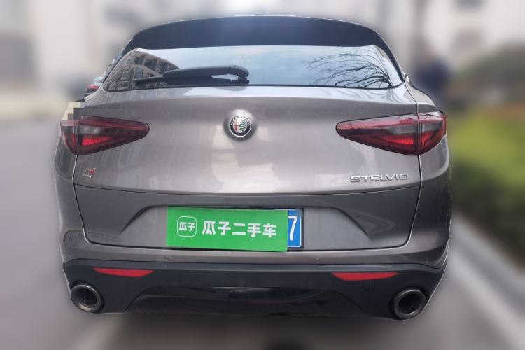 Used Alfa Romeo Stelvio 2017 2.0T 280HP Luxury Edition Rear